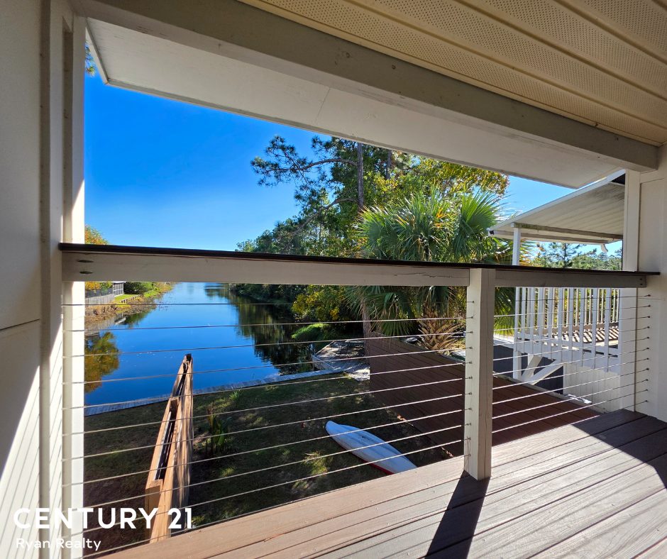 Panama City Beach canal-front townhome backyard